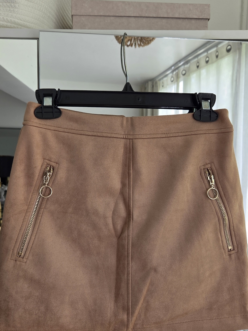 Forever 21 Faux Suede Mini Skirt in Tan Brown with Gold Zippers